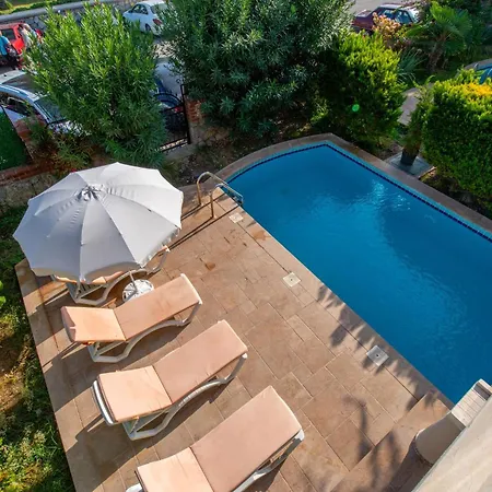 Sunset Club Aqualettings Oyster 5 Villa