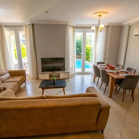 Sunset Club Aqualettings Oyster 5 Villa *