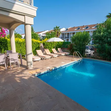 Sunset Club Aqualettings Oyster 5 Villa *